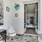 Le Marina B 2* Λα Σιοτά