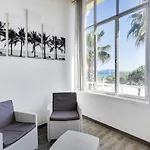 Le Marina B 2* Λα Σιοτά