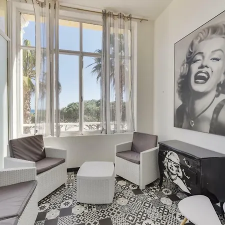 Hotel Le Marina B La Ciotat